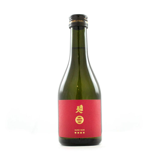 Nanbu Bijin Tokubetsu Junmai - Sake 12 bottles*300ml 15.5%- in box u2562-80 - Musashi Foods
